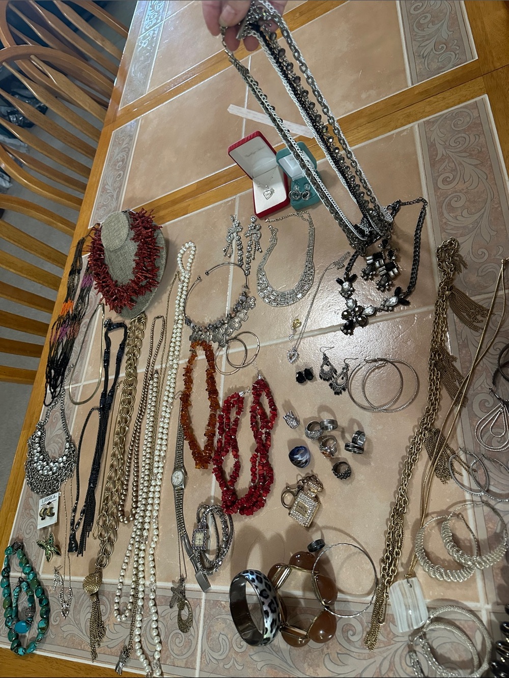 5 lbs! Mixed Costume,plus Jewelry Lot - Multi Color Necklaces & Bracelets - Picture 3 of 17